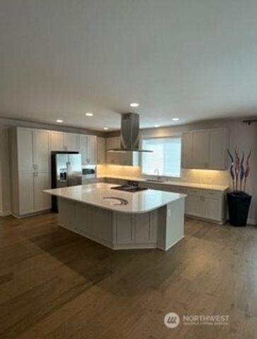 5311 NE Waldron Drive NE, Lacey, WA 98516