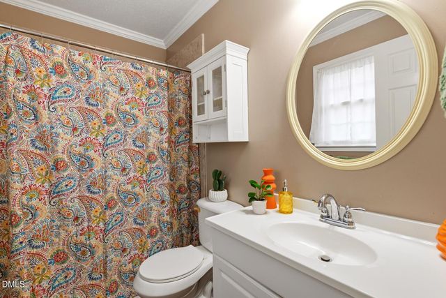 2021 Fox Run Road, Burlington, NC 27215