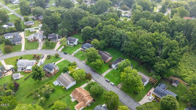 2021 Fox Run Road, Burlington, NC 27215