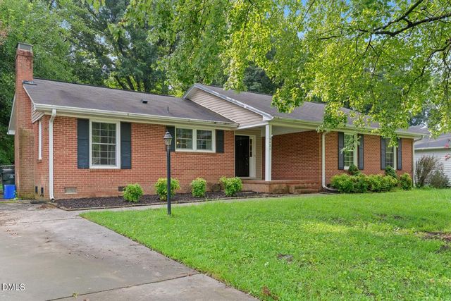 2021 Fox Run Road, Burlington, NC 27215