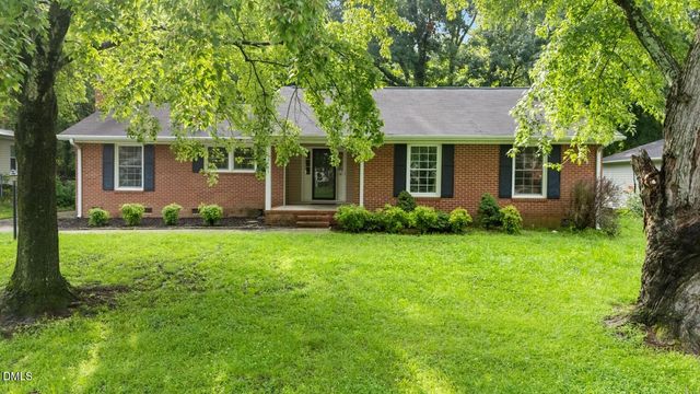 2021 Fox Run Road, Burlington, NC 27215