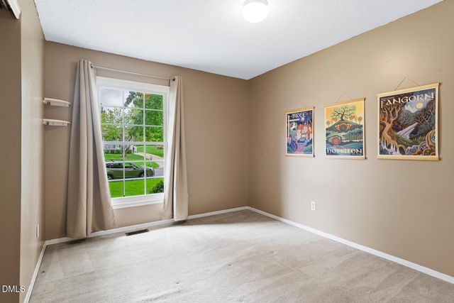 2021 Fox Run Road, Burlington, NC 27215