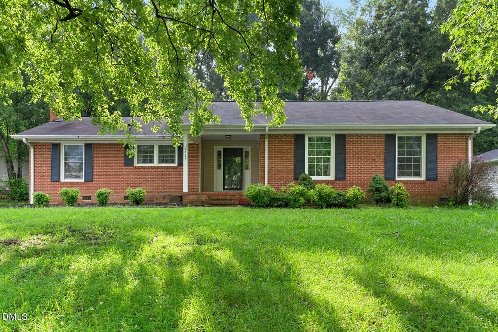 2021 Fox Run Road, Burlington, NC 27215