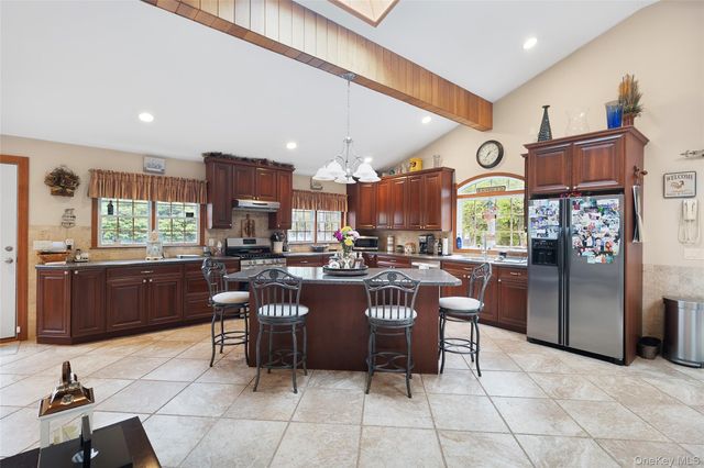 1414 Illinois Avenue, Bay Shore, NY 11706