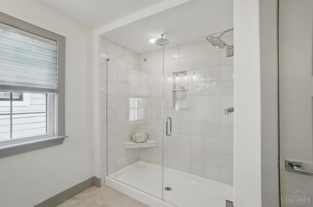 9324 Old Plainfield Road, Blue Ash, OH 45236