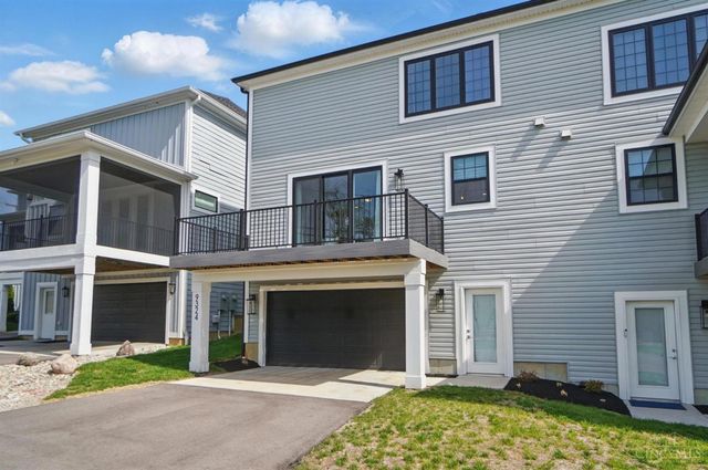 9324 Old Plainfield Road, Blue Ash, OH 45236
