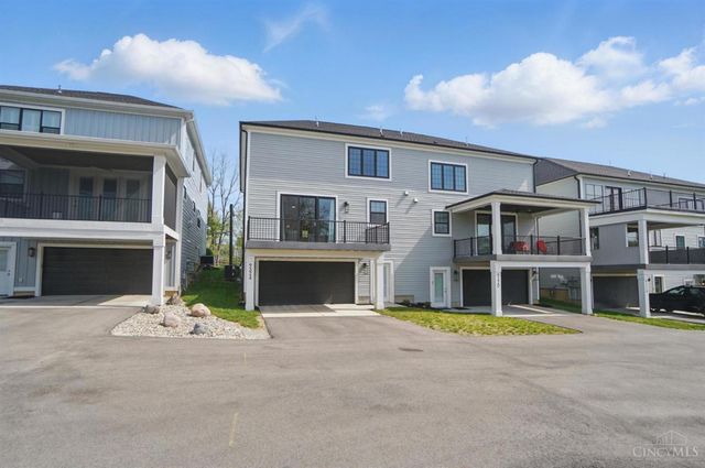 9324 Old Plainfield Road, Blue Ash, OH 45236