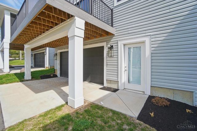 9324 Old Plainfield Road, Blue Ash, OH 45236