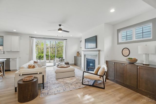 9324 Old Plainfield Road, Blue Ash, OH 45236