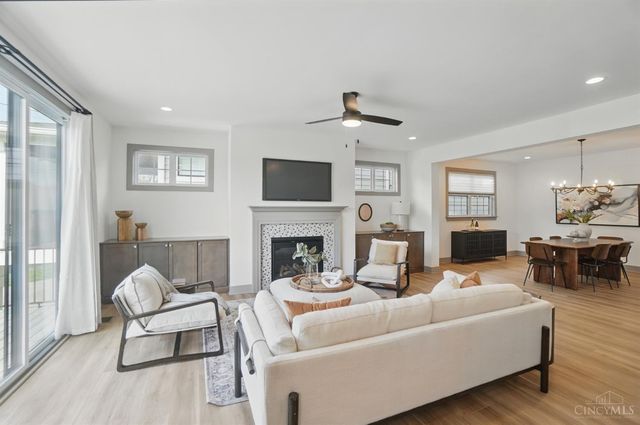 9324 Old Plainfield Road, Blue Ash, OH 45236