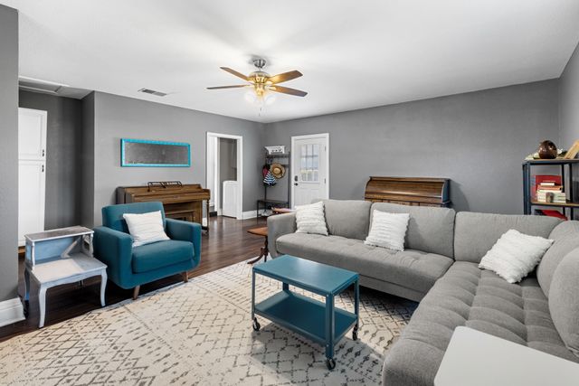 2621 Jasmine Lane, Plano, TX 75074