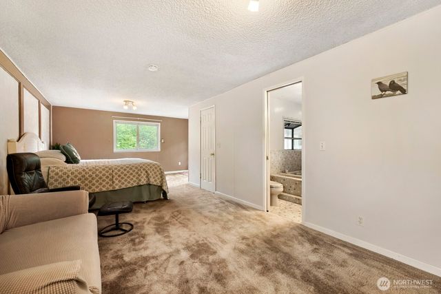 606 SW 302nd Street, Federal Way, WA 98023