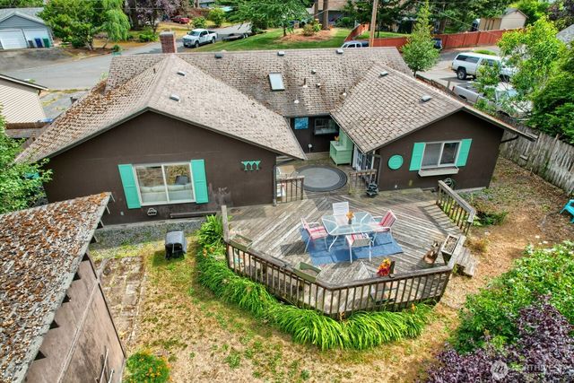 606 SW 302nd Street, Federal Way, WA 98023