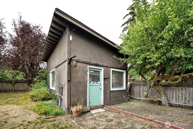 606 SW 302nd Street, Federal Way, WA 98023