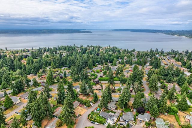 606 SW 302nd Street, Federal Way, WA 98023