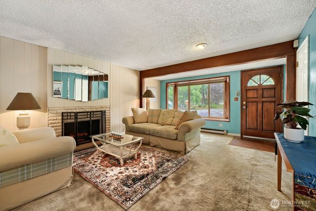 606 SW 302nd Street, Federal Way, WA 98023