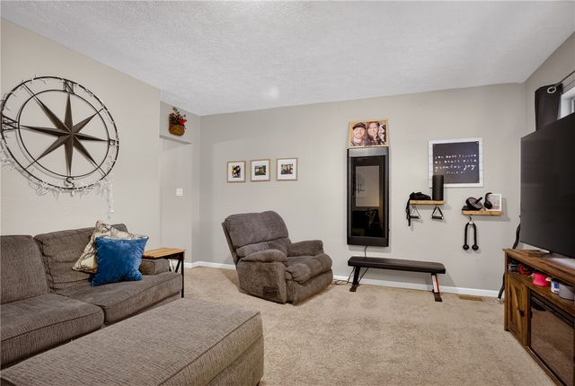 29 Wabash Ave, South Fayette, PA 15064