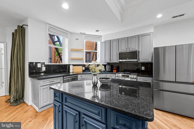 2024 PARK AVE, Baltimore, MD 21217