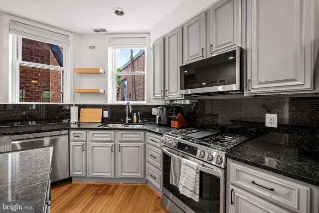 2024 PARK AVE, Baltimore, MD 21217