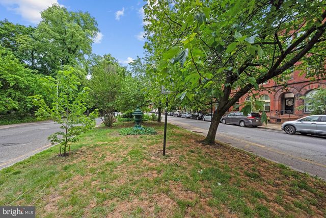 2024 PARK AVE, Baltimore, MD 21217