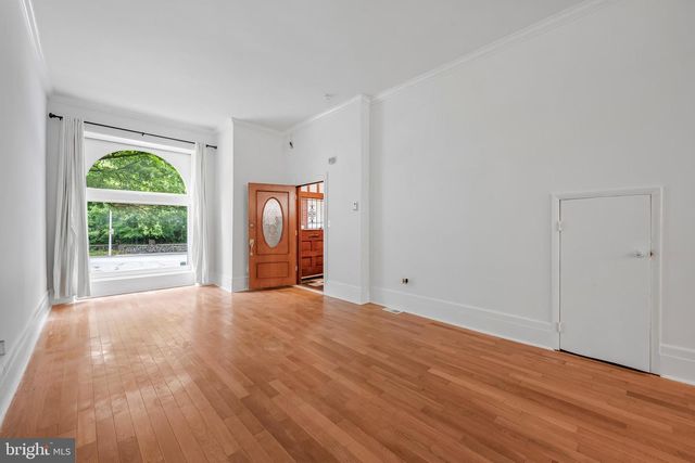 2024 PARK AVE, Baltimore, MD 21217