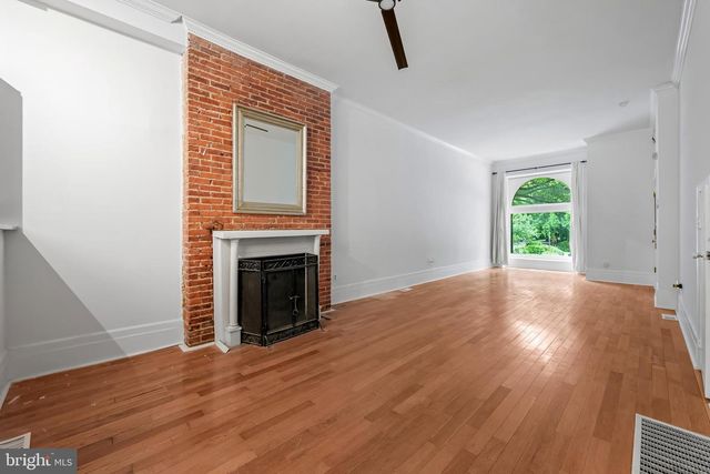 2024 PARK AVE, Baltimore, MD 21217