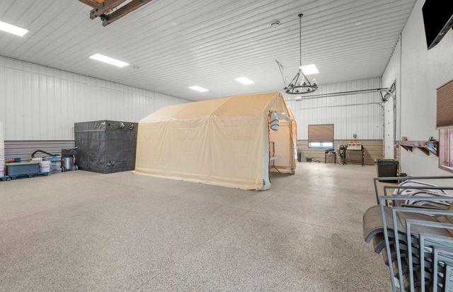 90917 240th Street, Austin, MN 55912