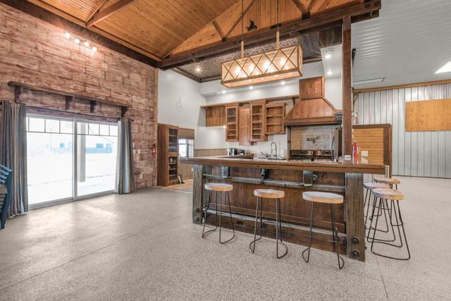 90917 240th Street, Austin, MN 55912