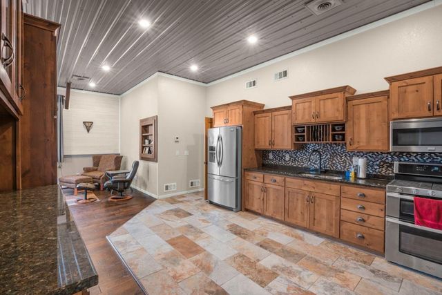 90917 240th Street, Austin, MN 55912