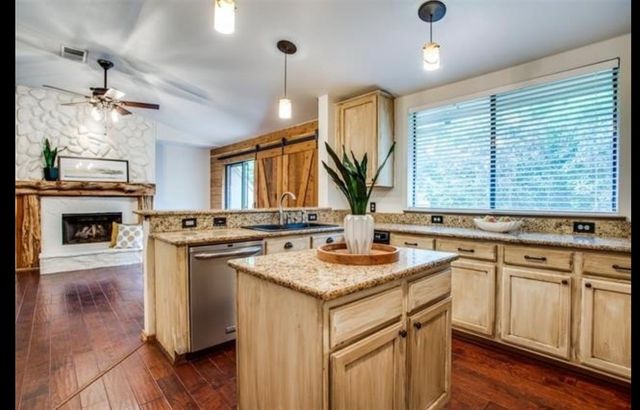 2032 Signal Ridge Place, Rockwall, TX 75032