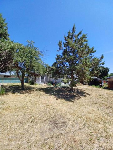 1724 Crest Street, Klamath Falls, OR 97603