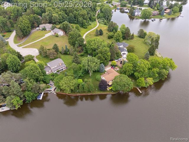 3817 Lake Lapeer Drive, Metamora, MI 48455