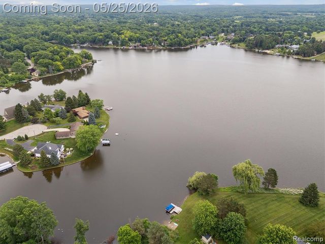 3817 Lake Lapeer Drive, Metamora, MI 48455