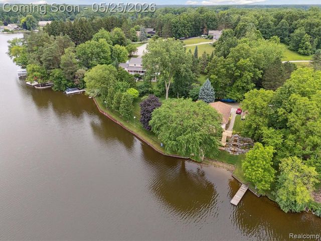 3817 Lake Lapeer Drive, Metamora, MI 48455