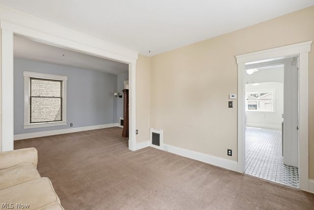 102 Marvin Avenue, Akron, OH 44302