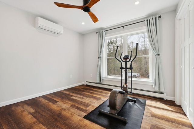 17 Fairgrounds Road, Bradford, NH 03221