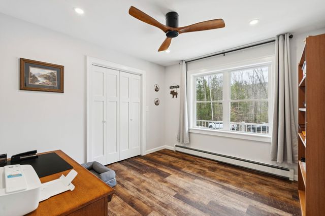 17 Fairgrounds Road, Bradford, NH 03221