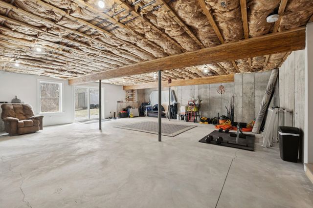 17 Fairgrounds Road, Bradford, NH 03221