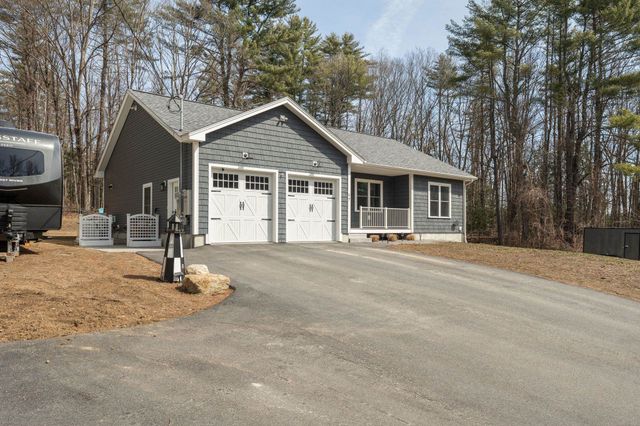17 Fairgrounds Road, Bradford, NH 03221