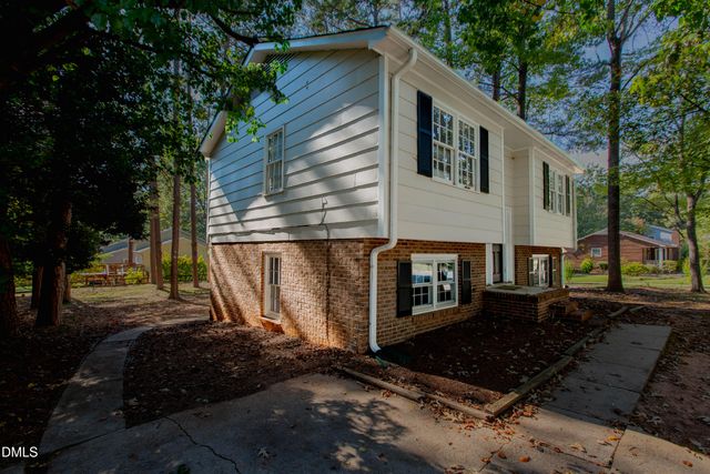 617 Sawmill Road, Raleigh, NC 27615