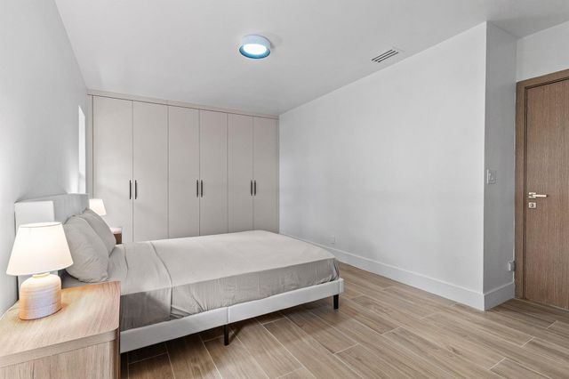 2668 NW 41st Street, Boca Raton, FL 33434