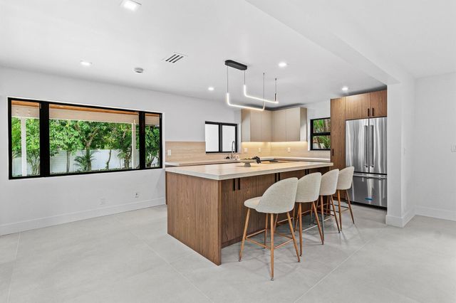 2668 NW 41st Street, Boca Raton, FL 33434