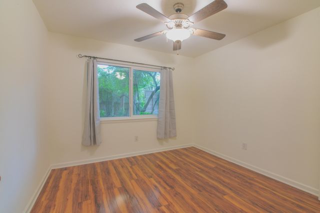 266 Alexandra Drive 13, Mount Pleasant, SC 29464