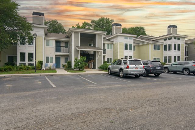 266 Alexandra Drive 13, Mount Pleasant, SC 29464