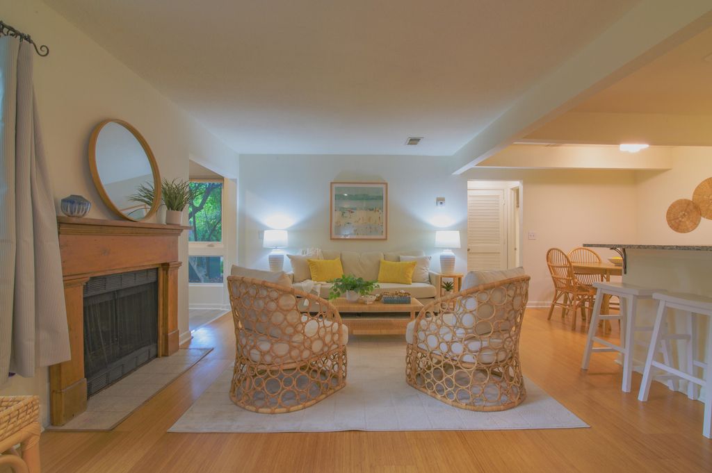 266 Alexandra Drive 13, Mount Pleasant, SC 29464