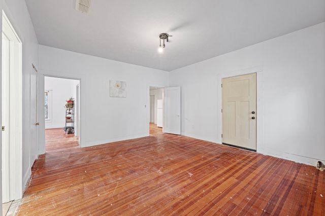 817 W Long Street, Stephenville, TX 76401