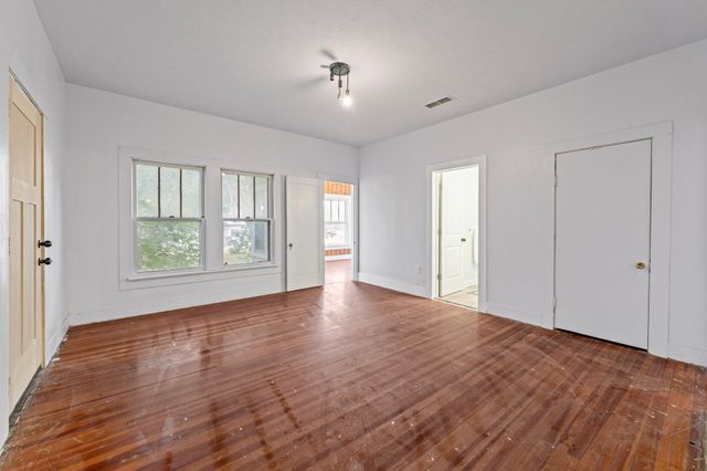 817 W Long Street, Stephenville, TX 76401