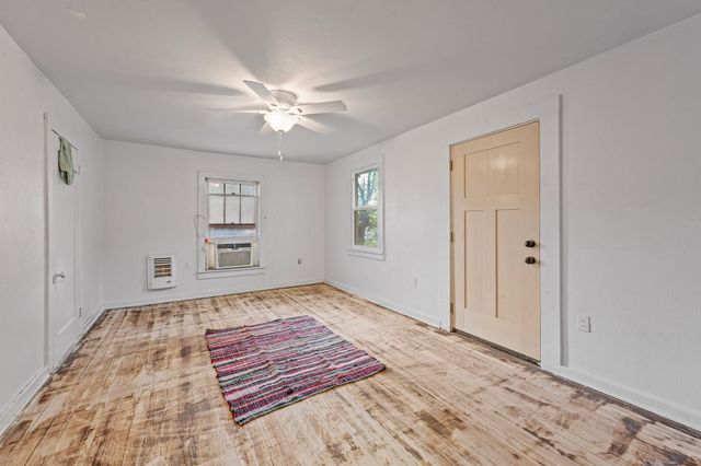 817 W Long Street, Stephenville, TX 76401