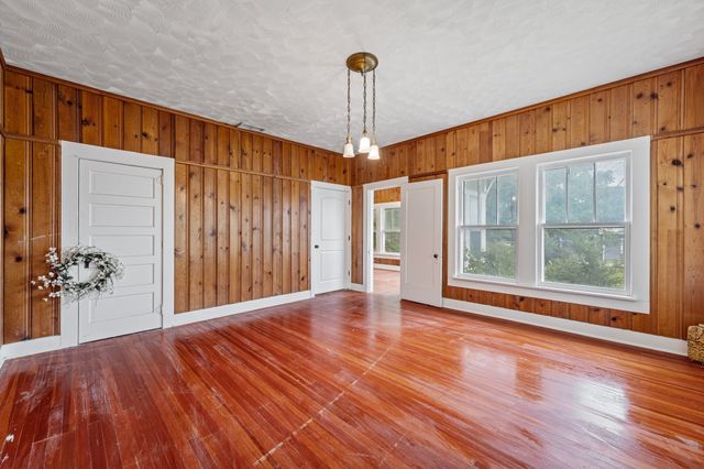 817 W Long Street, Stephenville, TX 76401