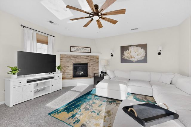 7121 Fairbanks Drive NE, Rio Rancho, NM 87144